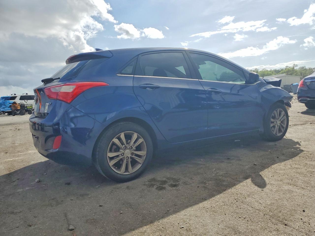 2013 HYUNDAI ELANTRA GT BASE photo 5