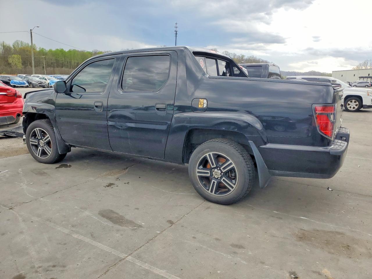 2013 HONDA RIDGELINE SPORT photo 3