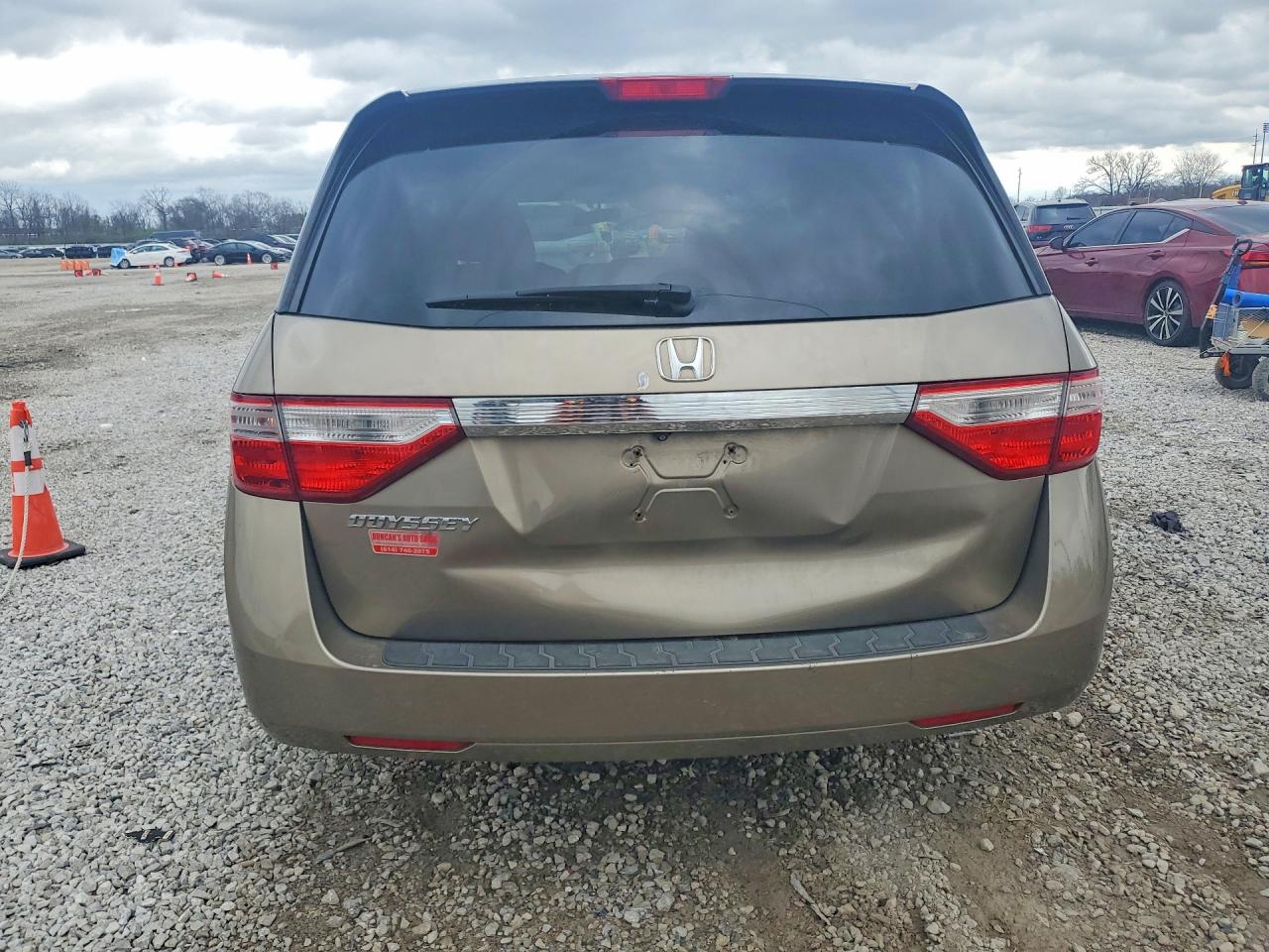 2013 HONDA ODYSSEY LX photo 11