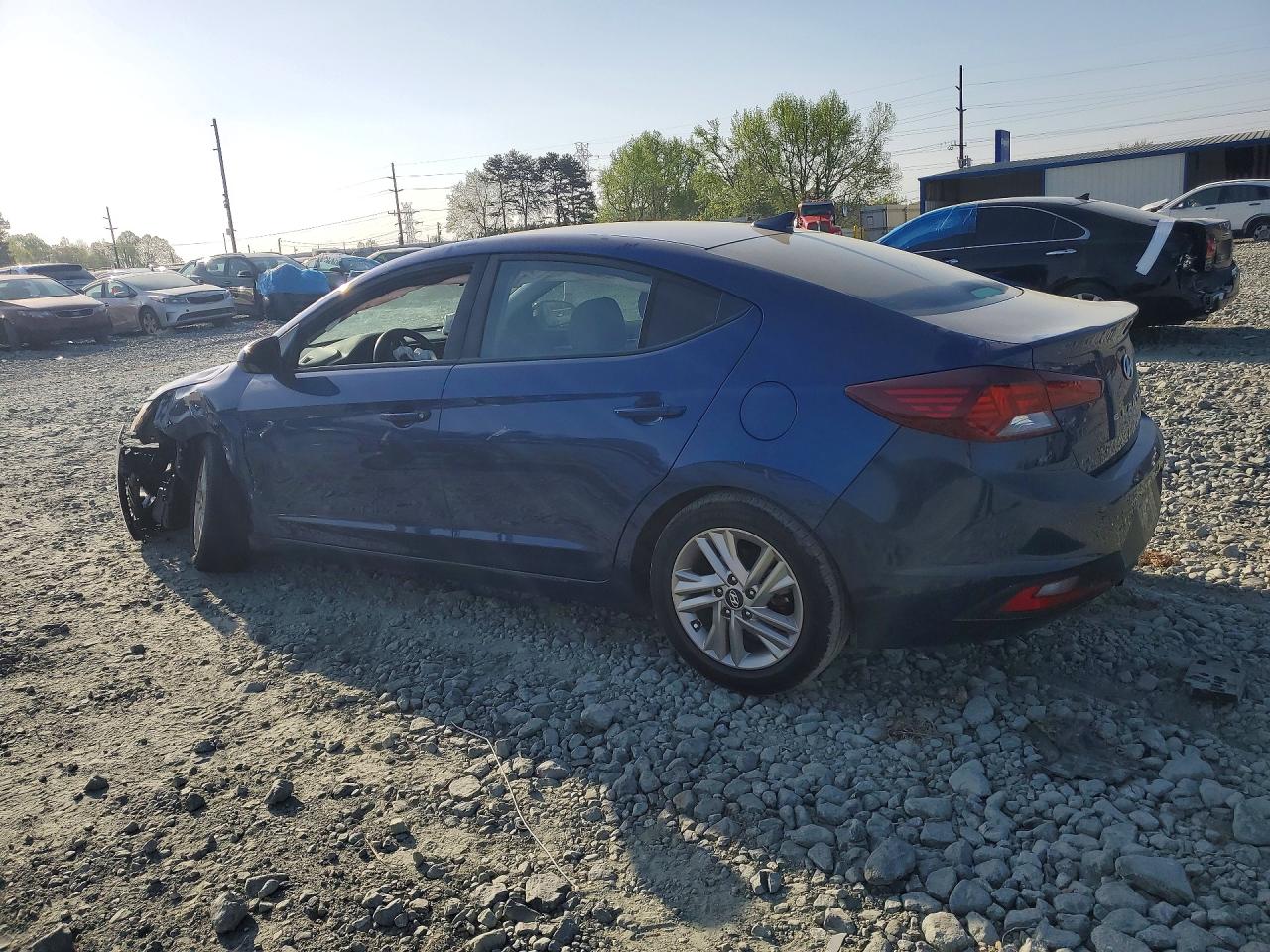 2019 HYUNDAI ELANTRA SEL photo 4