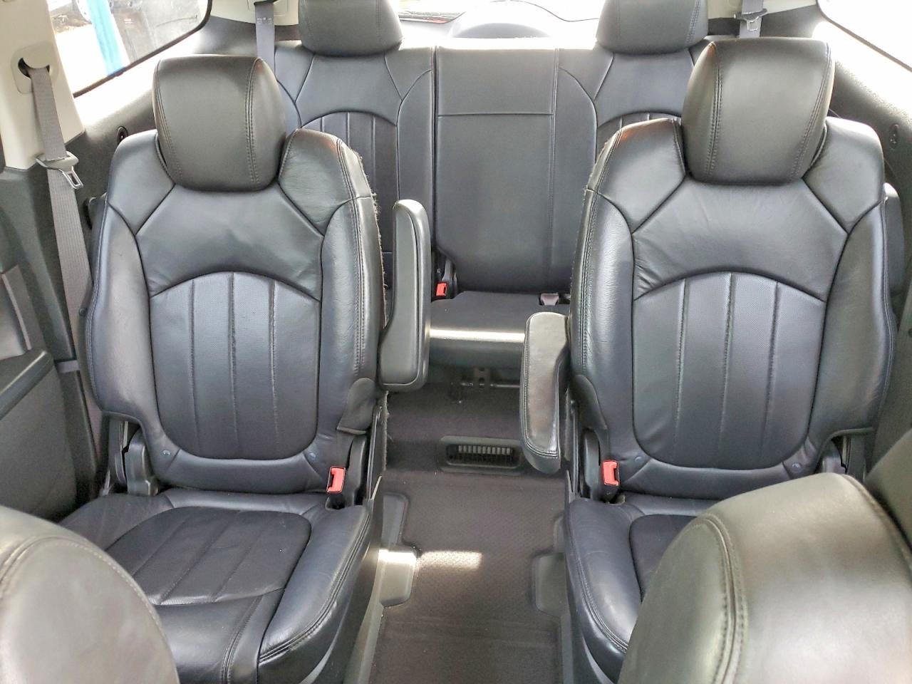 2010 BUICK ENCLAVE CXL photo 19