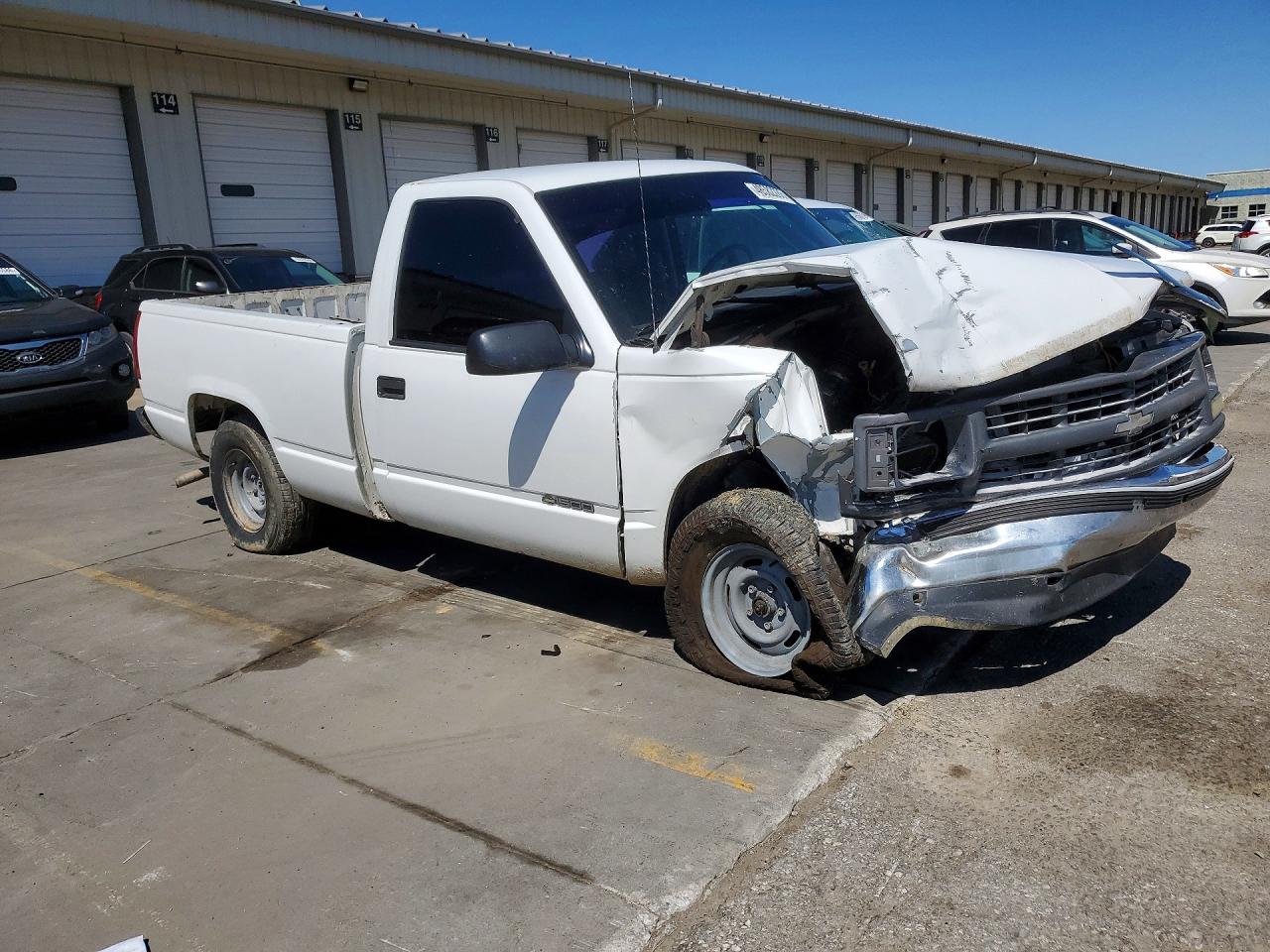 1996 CHEVROLET GMT-400 C1500 photo 4