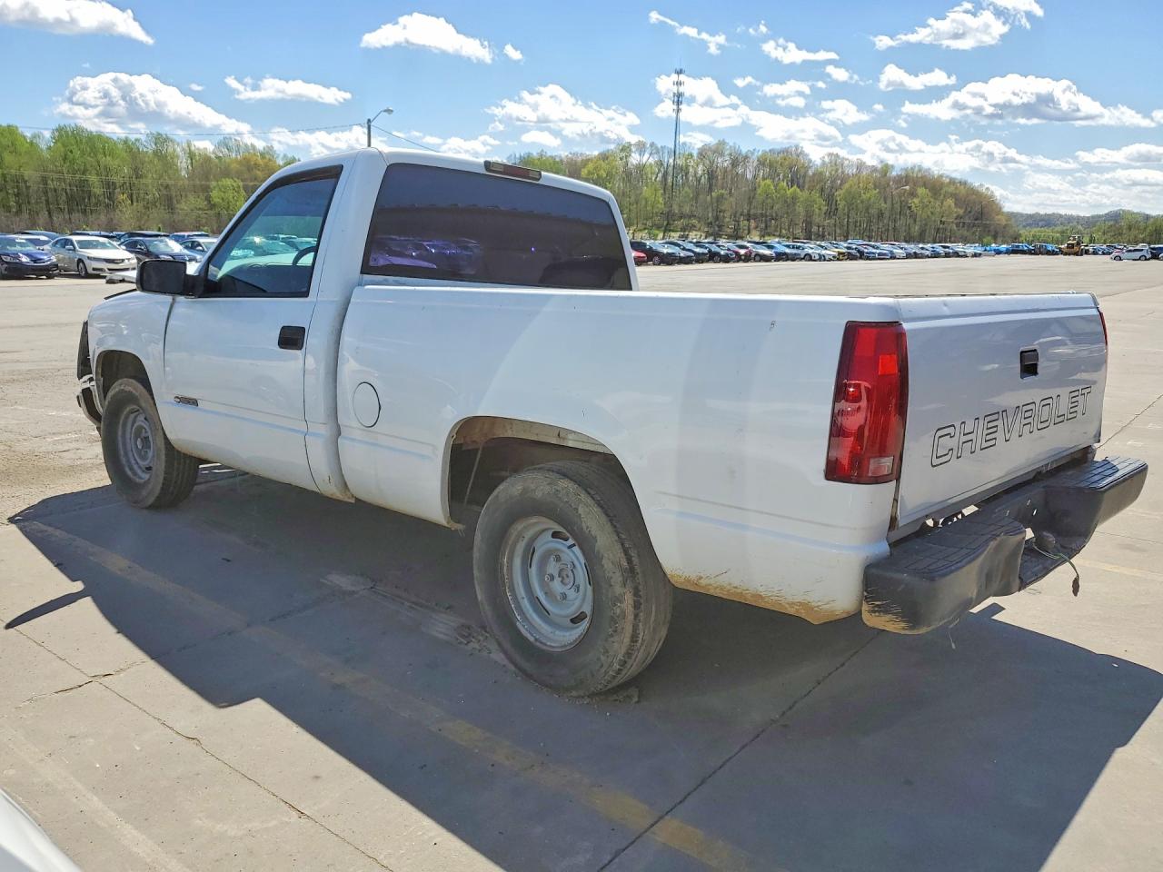 1996 CHEVROLET GMT-400 C1500 photo 2