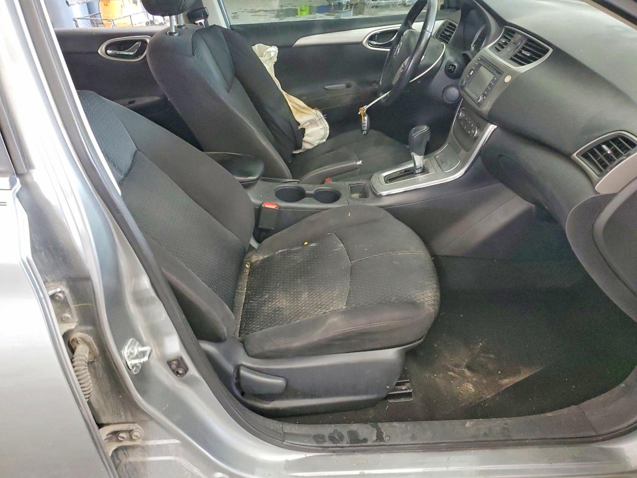 2013 NISSAN SENTRA S photo 19