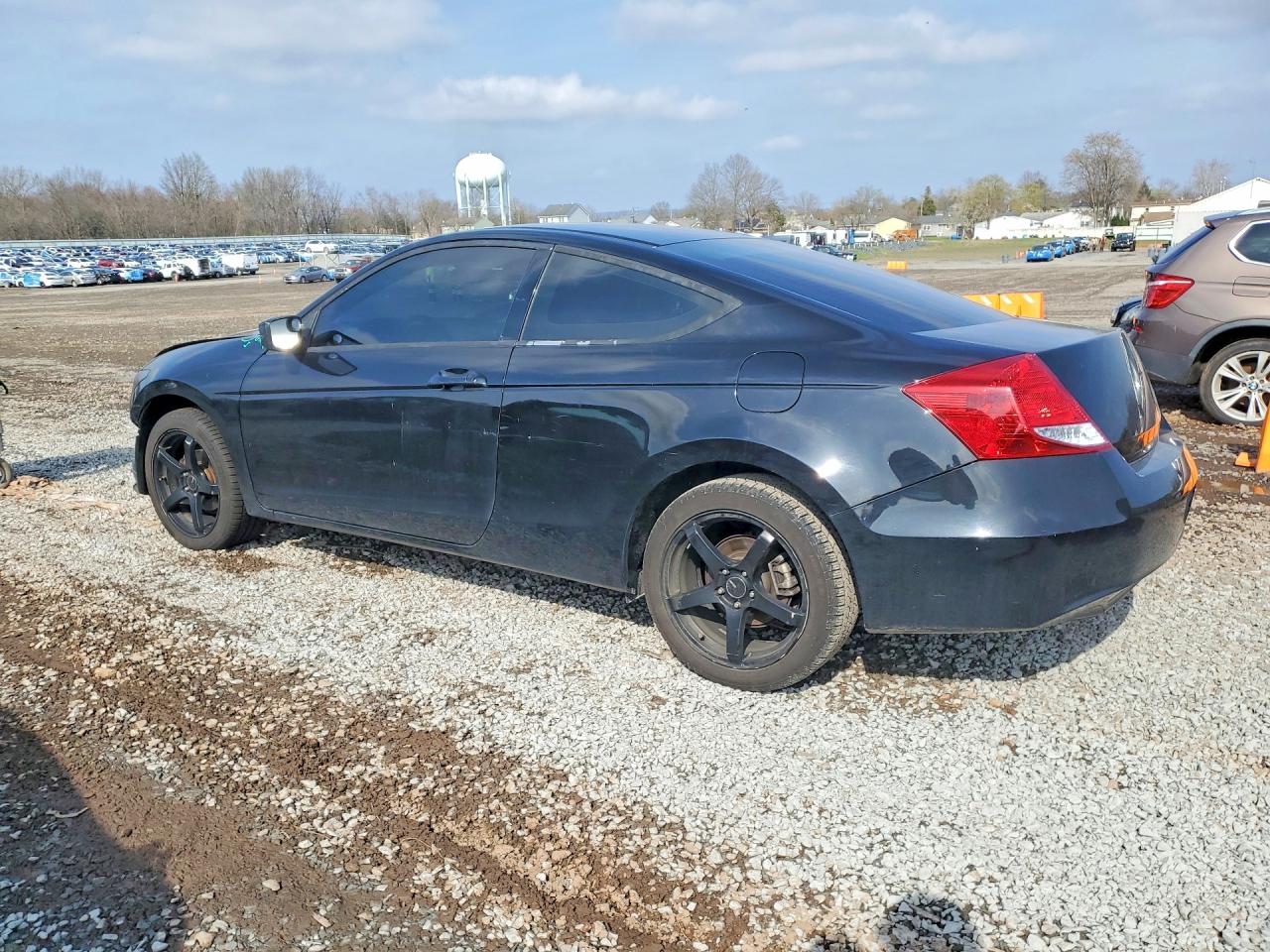 2012 HONDA ACCORD LX photo 3
