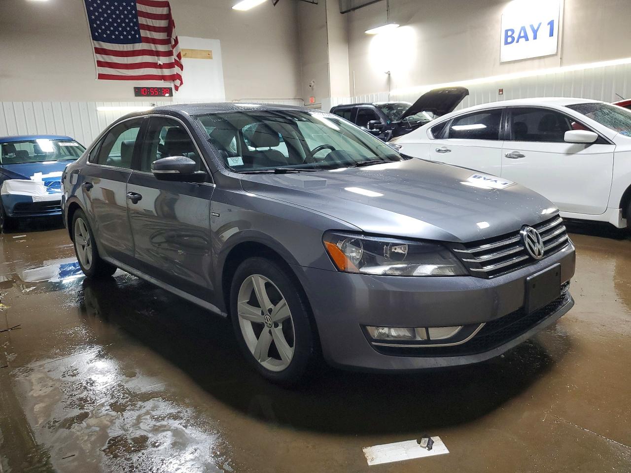 2015 VOLKSWAGEN PASSAT S photo 7