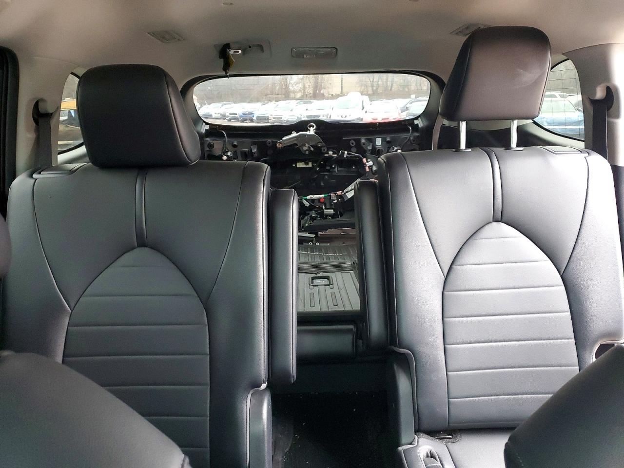 2021 TOYOTA HIGHLANDER XLE photo 19