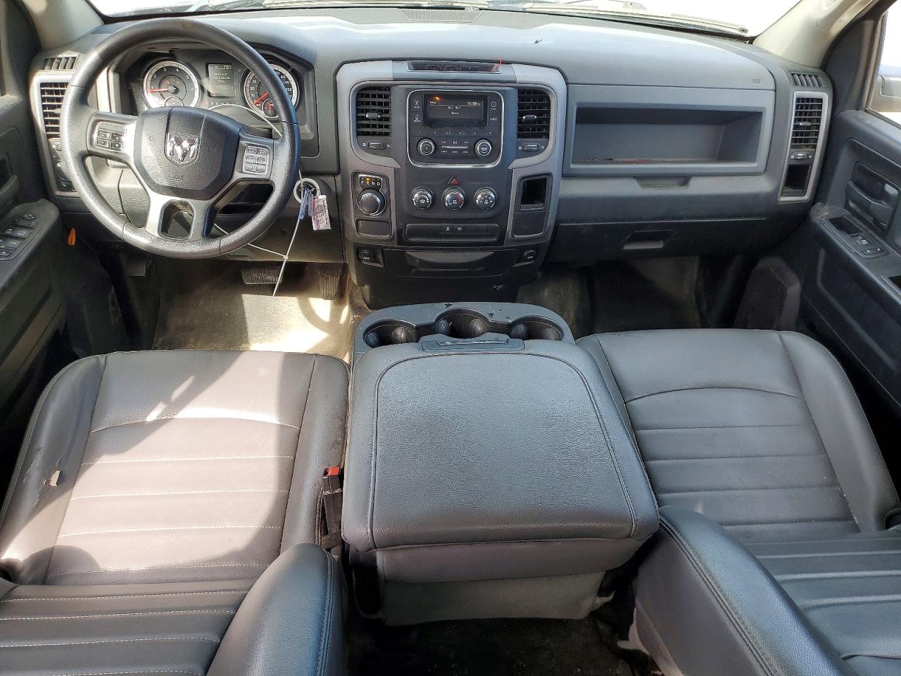 2018 RAM 1500 ST photo 8