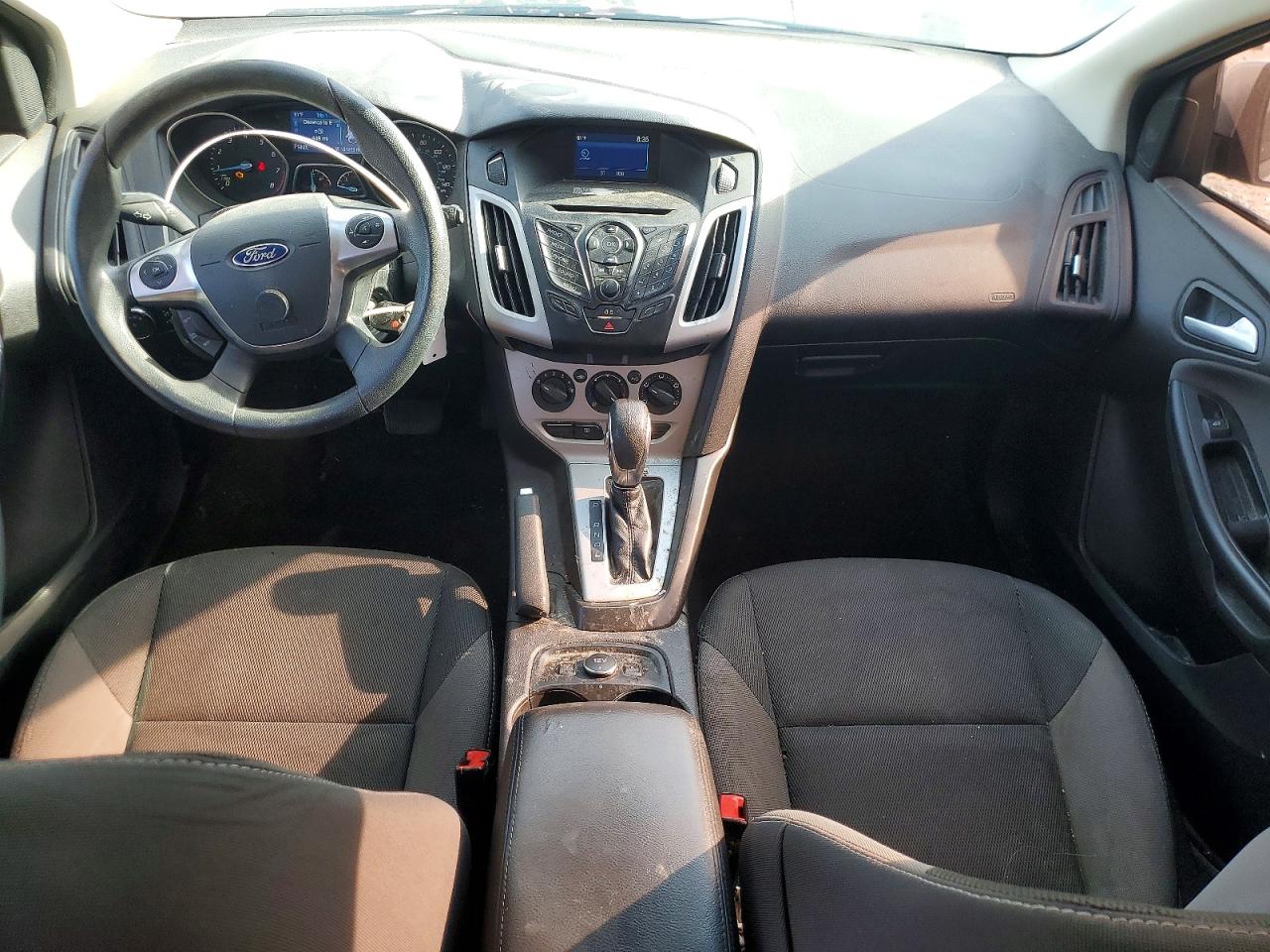 2014 FORD FOCUS SE photo 22