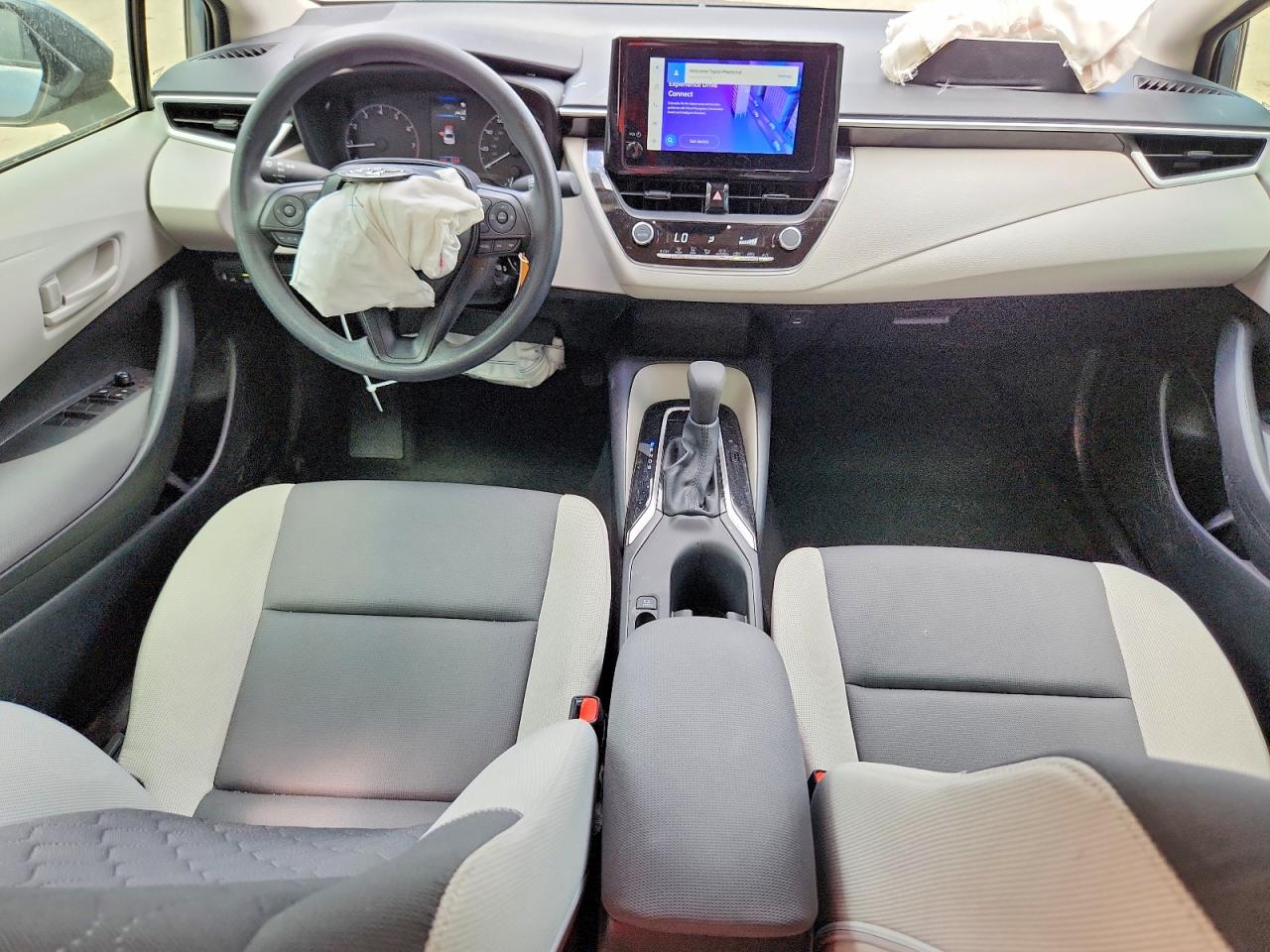 2025 TOYOTA COROLLA LE photo 22