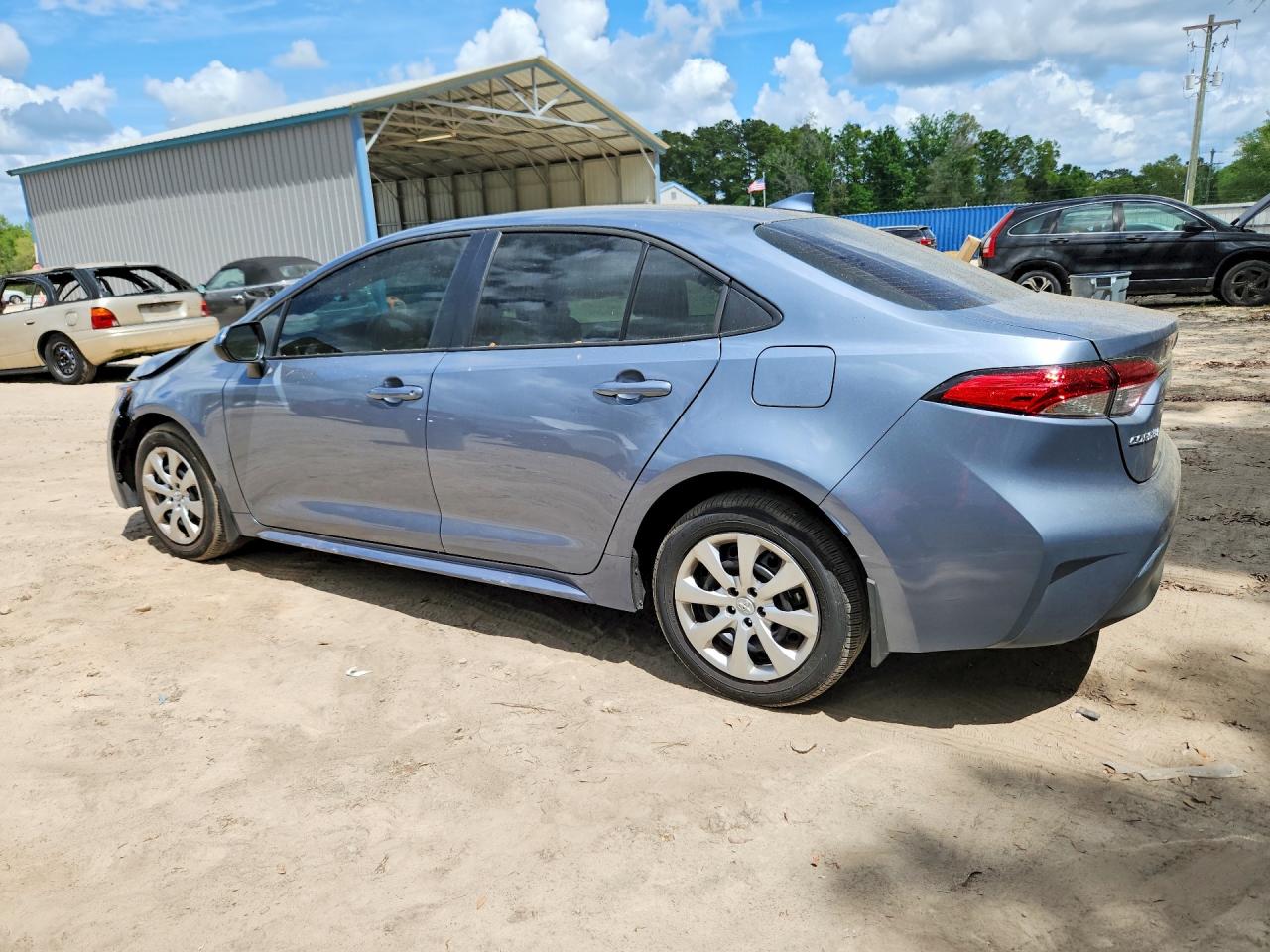 2025 TOYOTA COROLLA LE photo 4