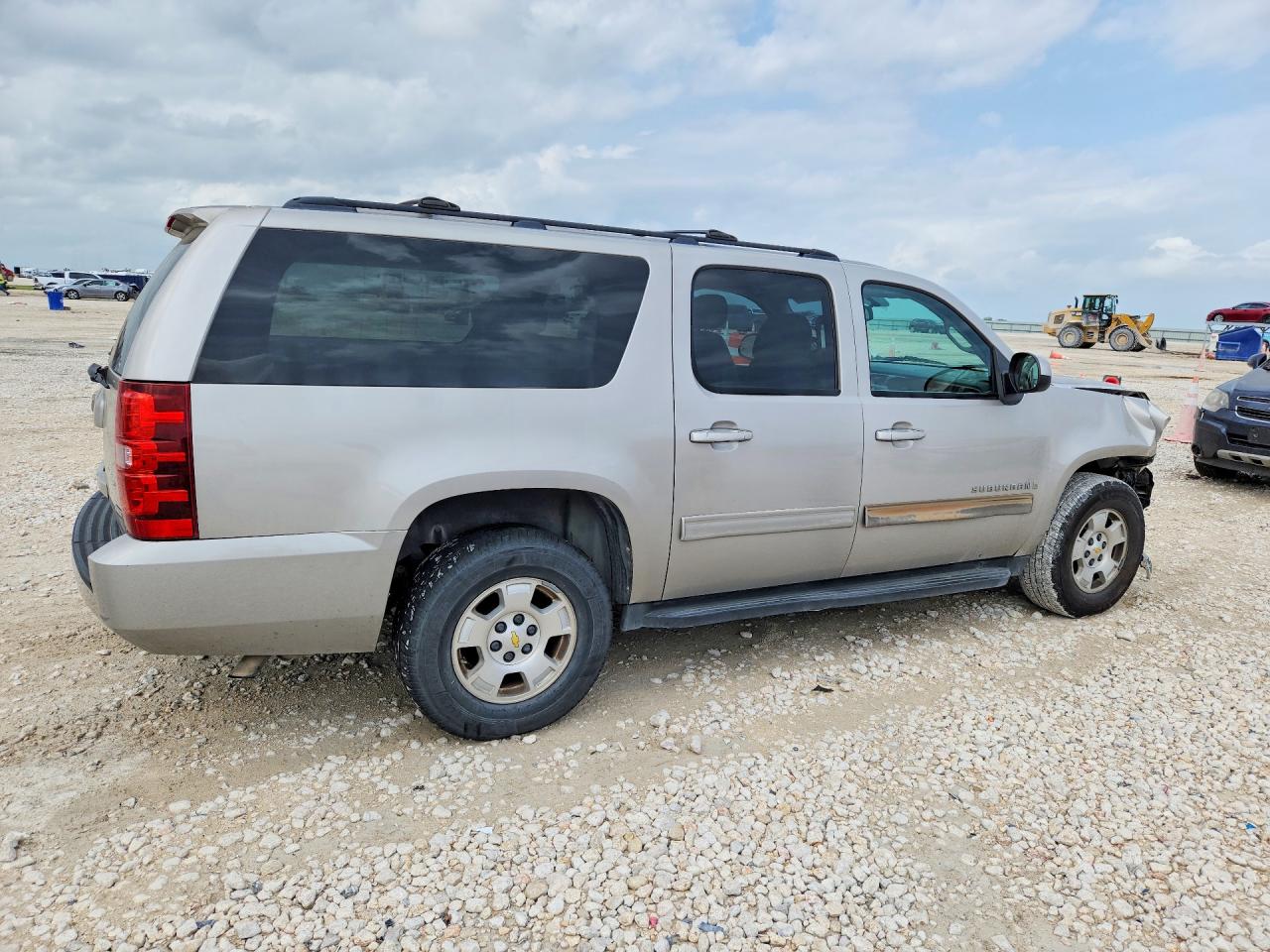 2009 CHEVROLET SUBURBAN C1500 LT photo 3