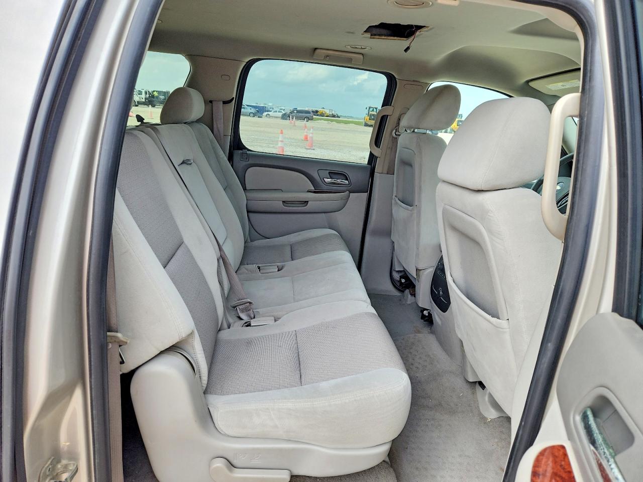 2009 CHEVROLET SUBURBAN C1500 LT photo 11