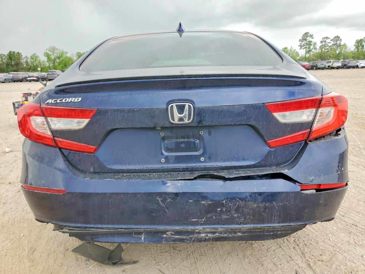 2020 HONDA ACCORD EX photo 6