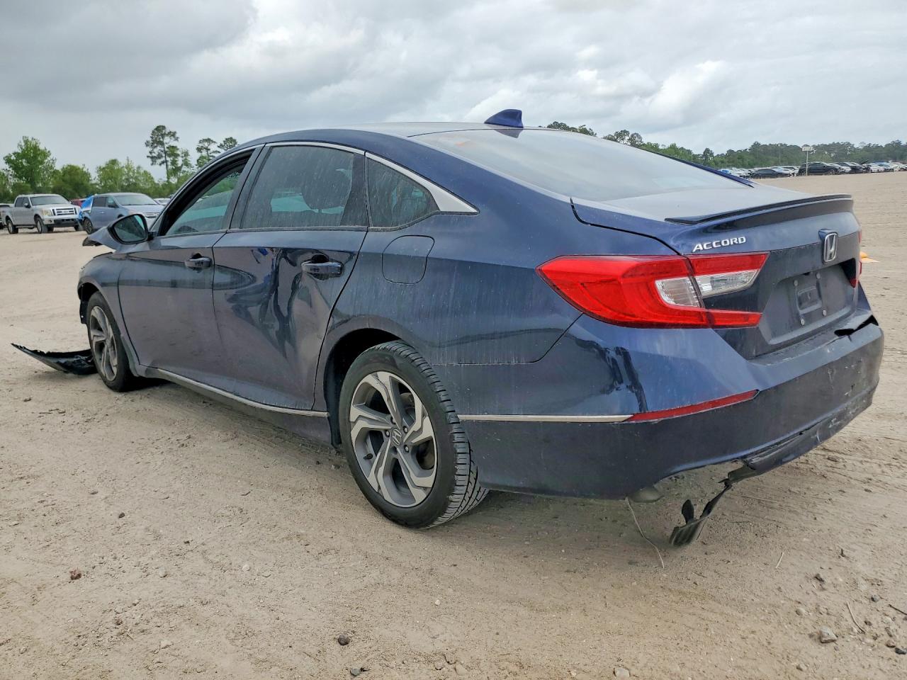 2020 HONDA ACCORD EX photo 2
