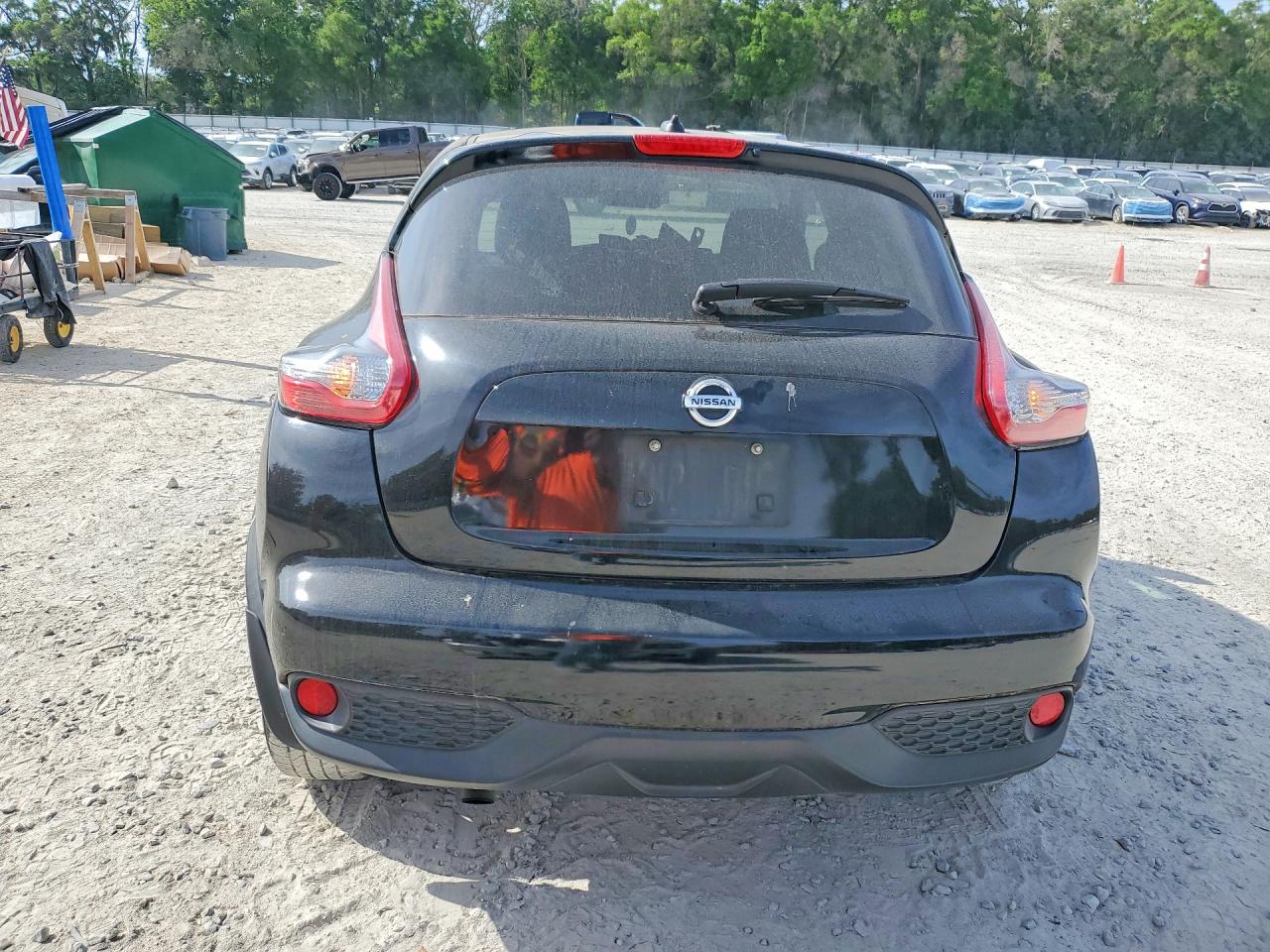 2015 NISSAN JUKE SV photo 11