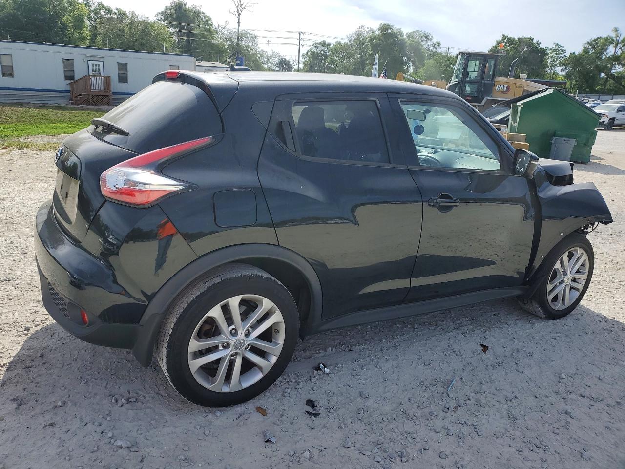 2015 NISSAN JUKE SV photo 5