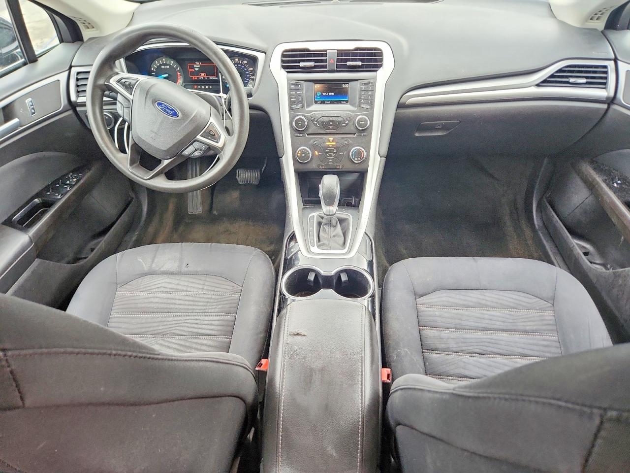 2016 FORD FUSION SE photo 15