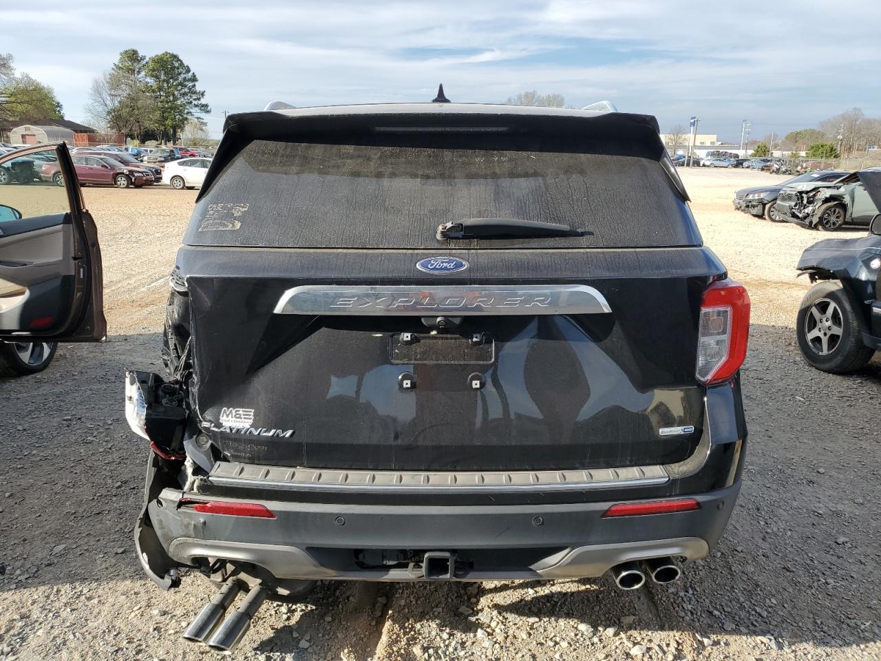 2020 FORD EXPLORER PLATINUM photo 16