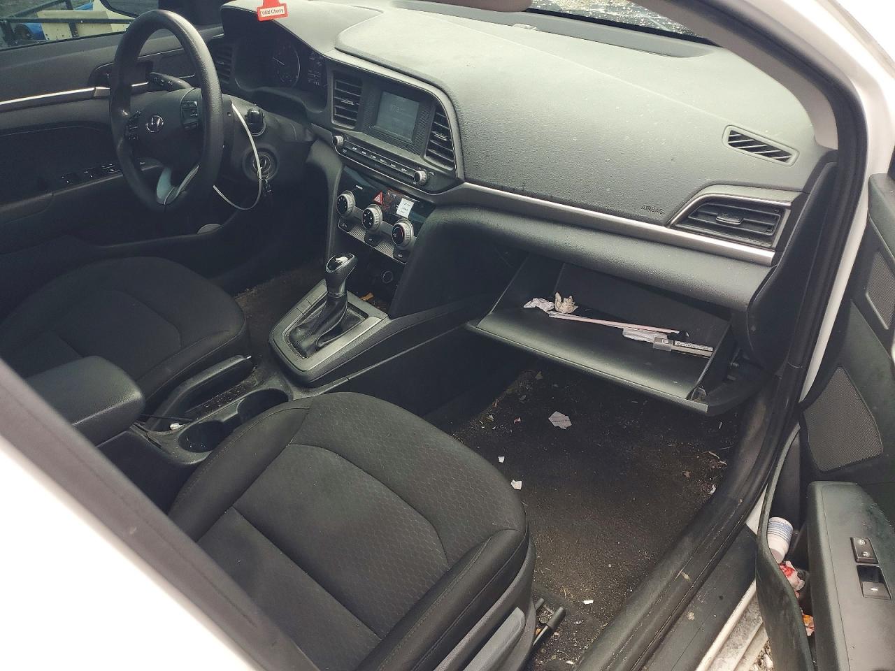 2019 HYUNDAI ELANTRA SE photo 15