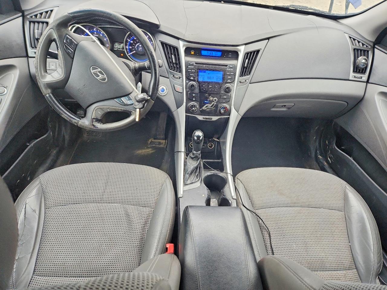 2012 HYUNDAI SONATA SE photo 22