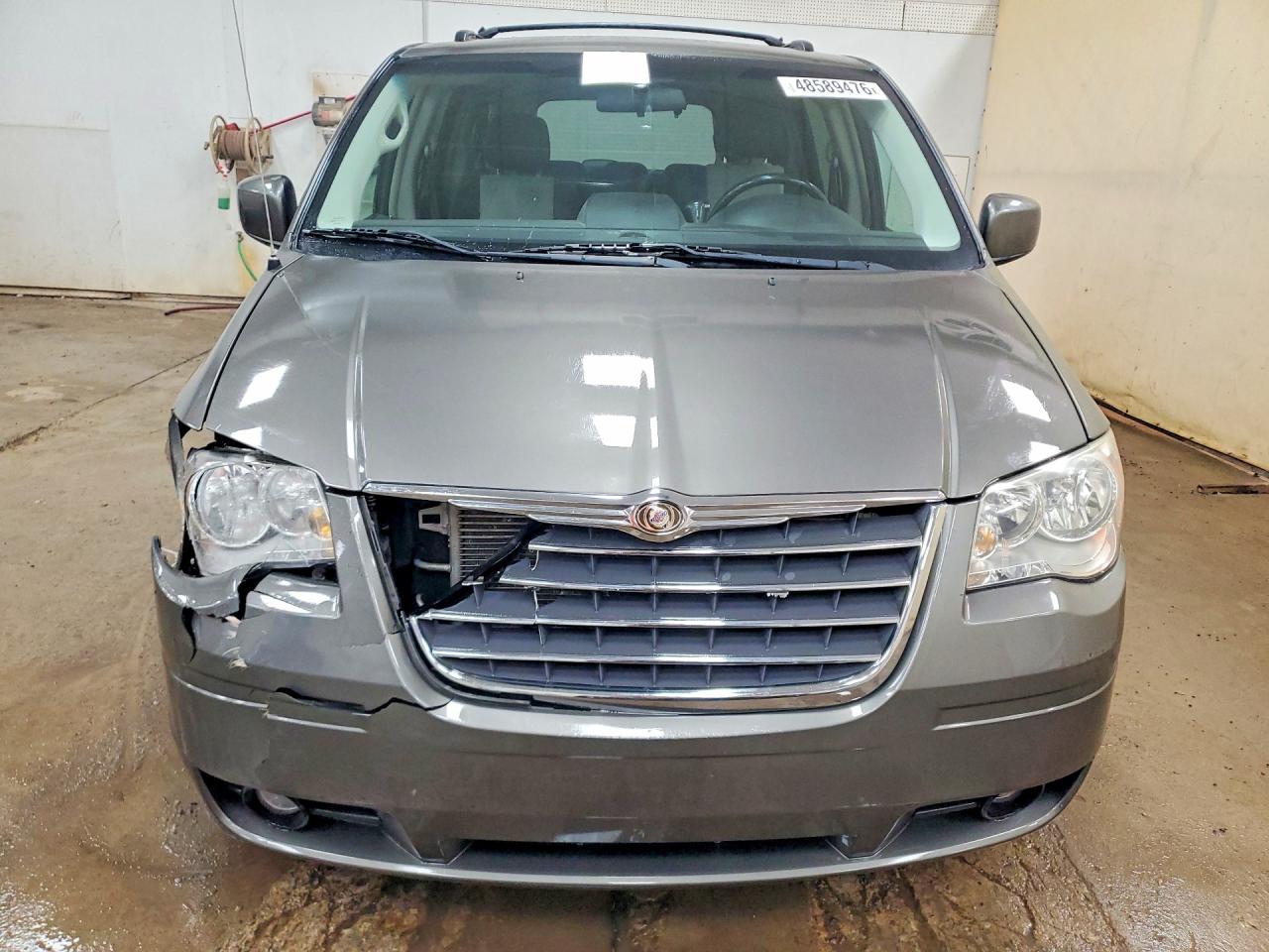 2010 CHRYSLER TOWN & COUNTRY TOURING PLUS photo 13