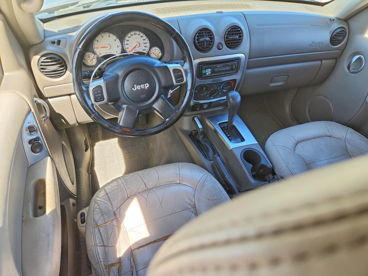 2002 JEEP LIBERTY LIMITED photo 8