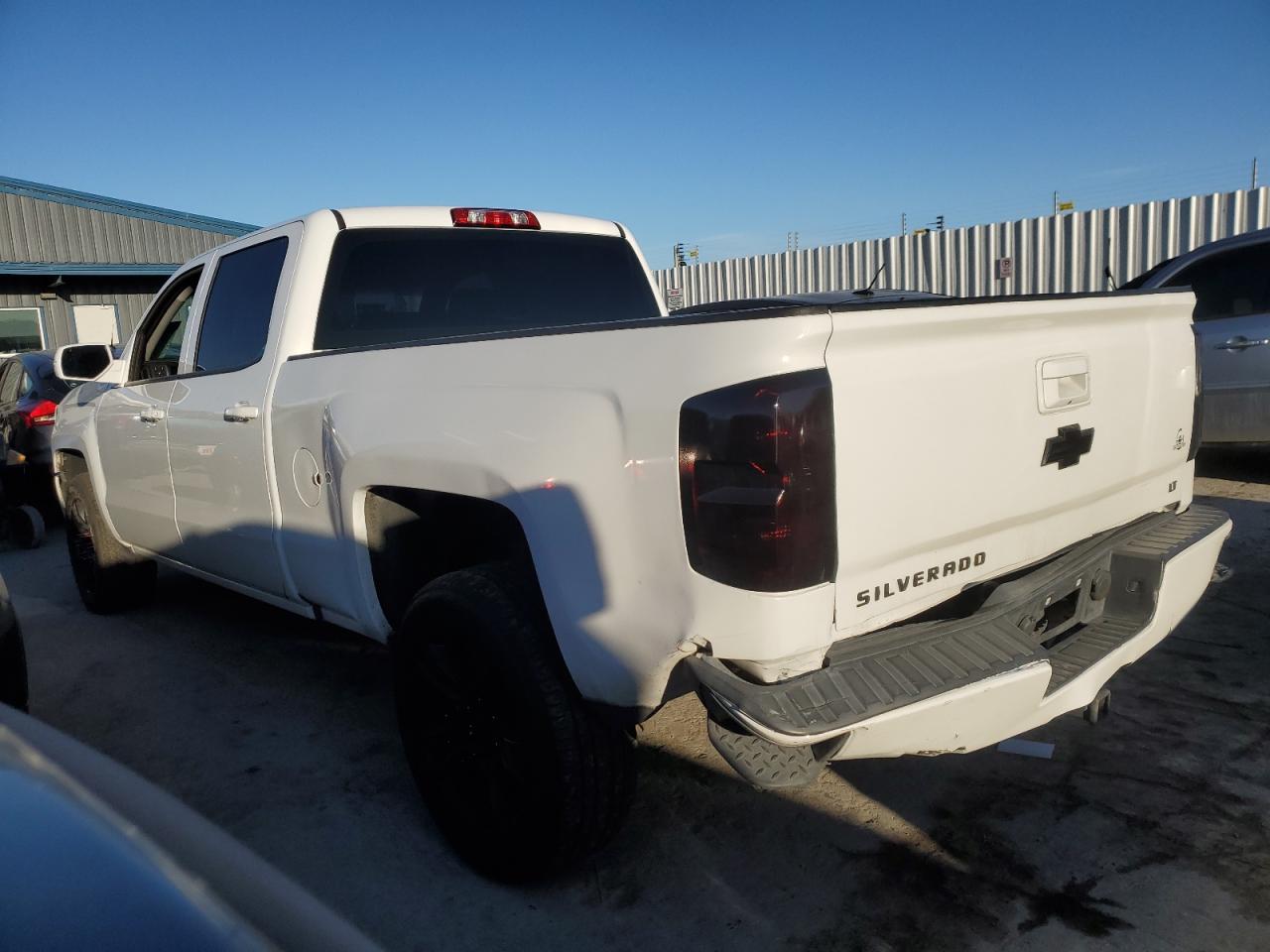 2018 CHEVROLET SILVERADO K1500 photo 2