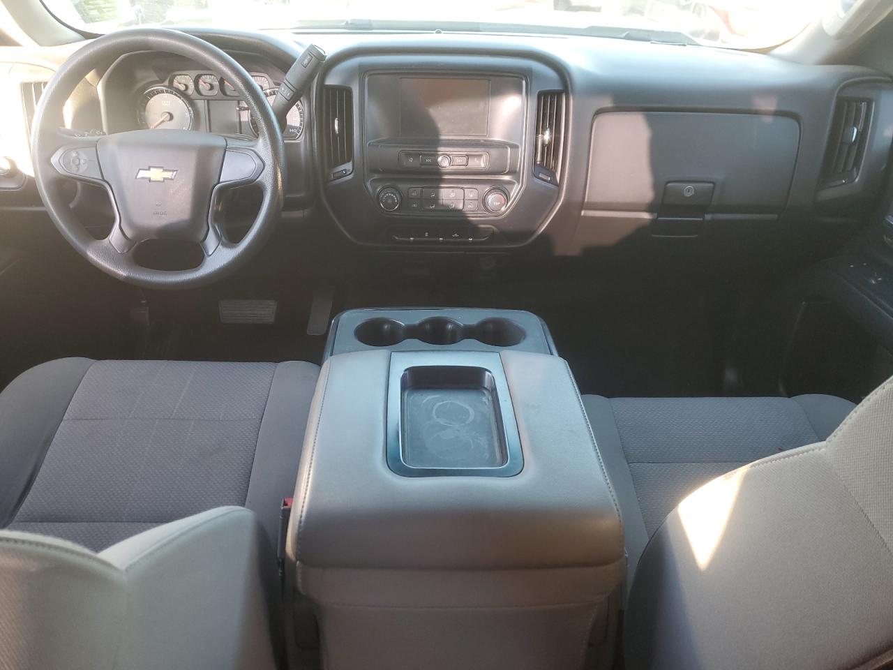 2018 CHEVROLET SILVERADO K1500 photo 8