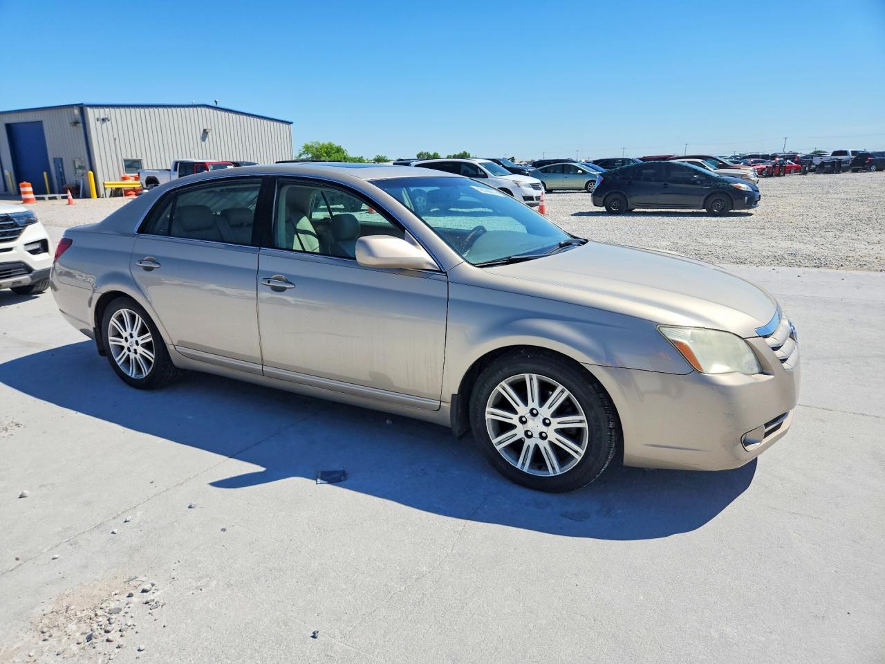 2005 TOYOTA AVALON LIMITED photo 10