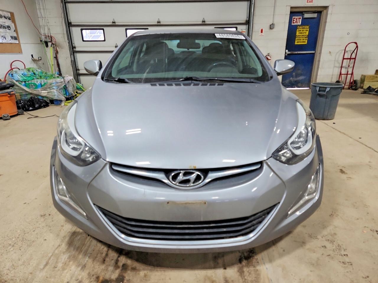 2015 HYUNDAI ELANTRA SE photo 5