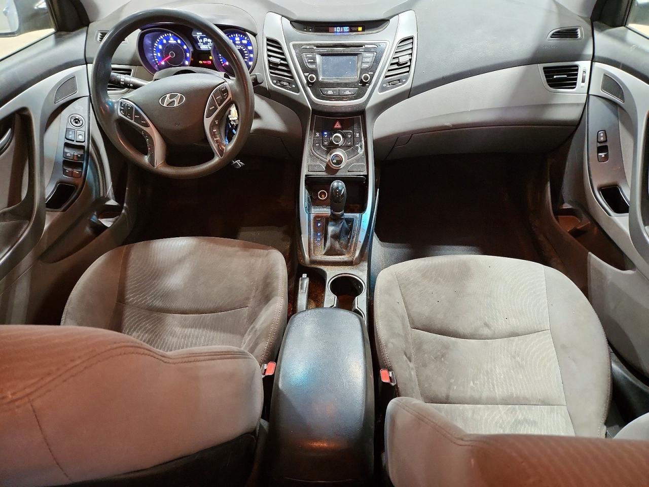 2015 HYUNDAI ELANTRA SE photo 8