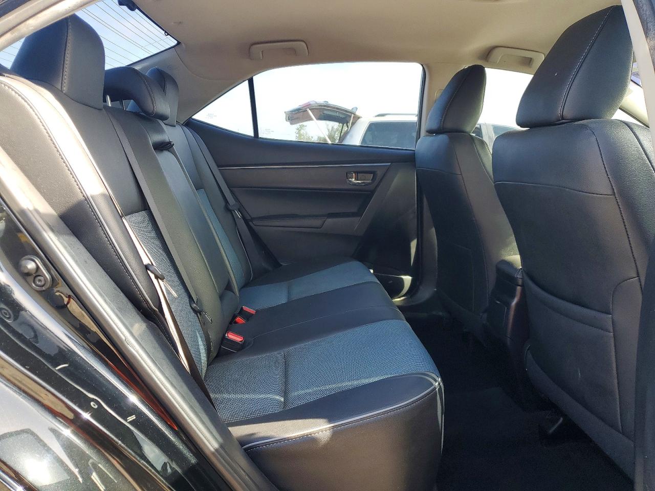 2015 TOYOTA COROLLA S PLUS photo 19