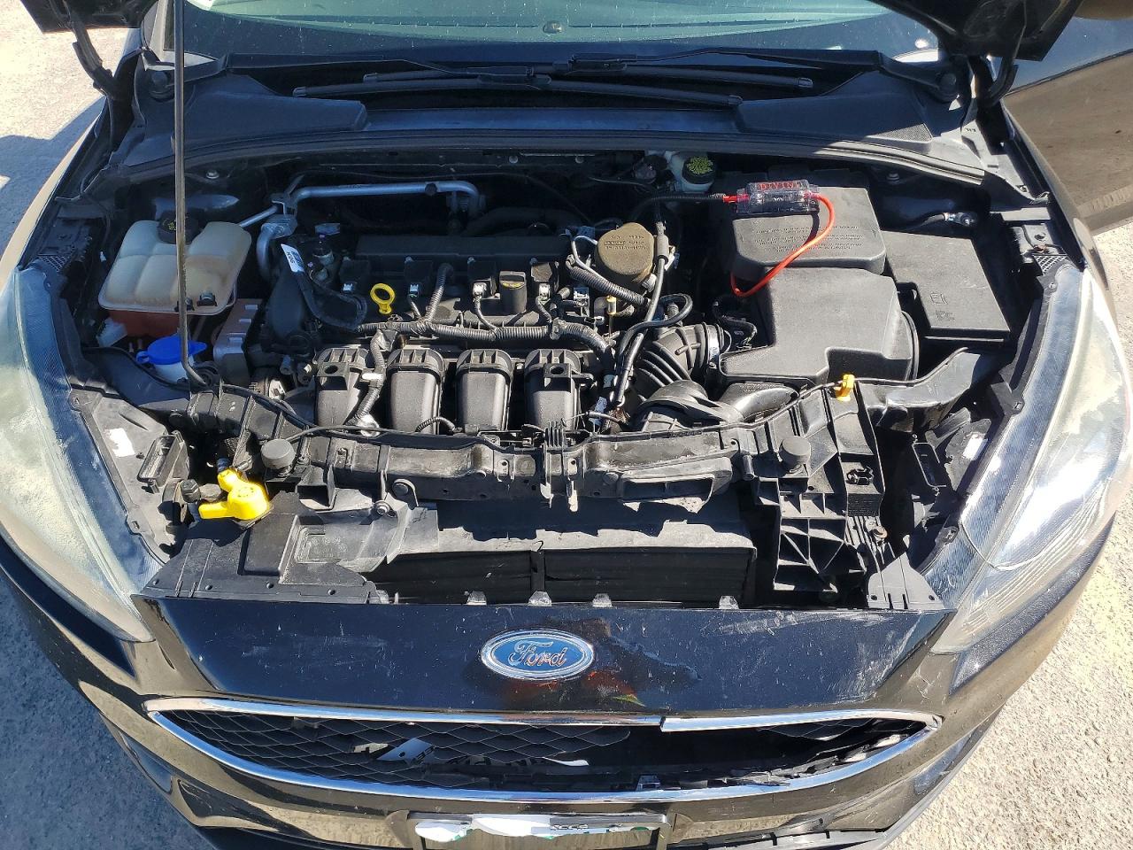 2015 FORD FOCUS SE photo 21