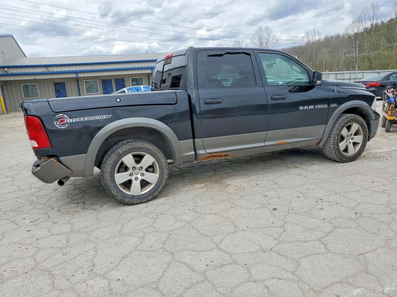 2011 DODGE RAM 1500 photo 5