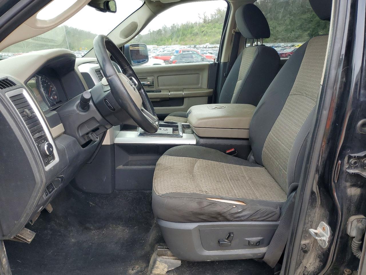 2011 DODGE RAM 1500 photo 13