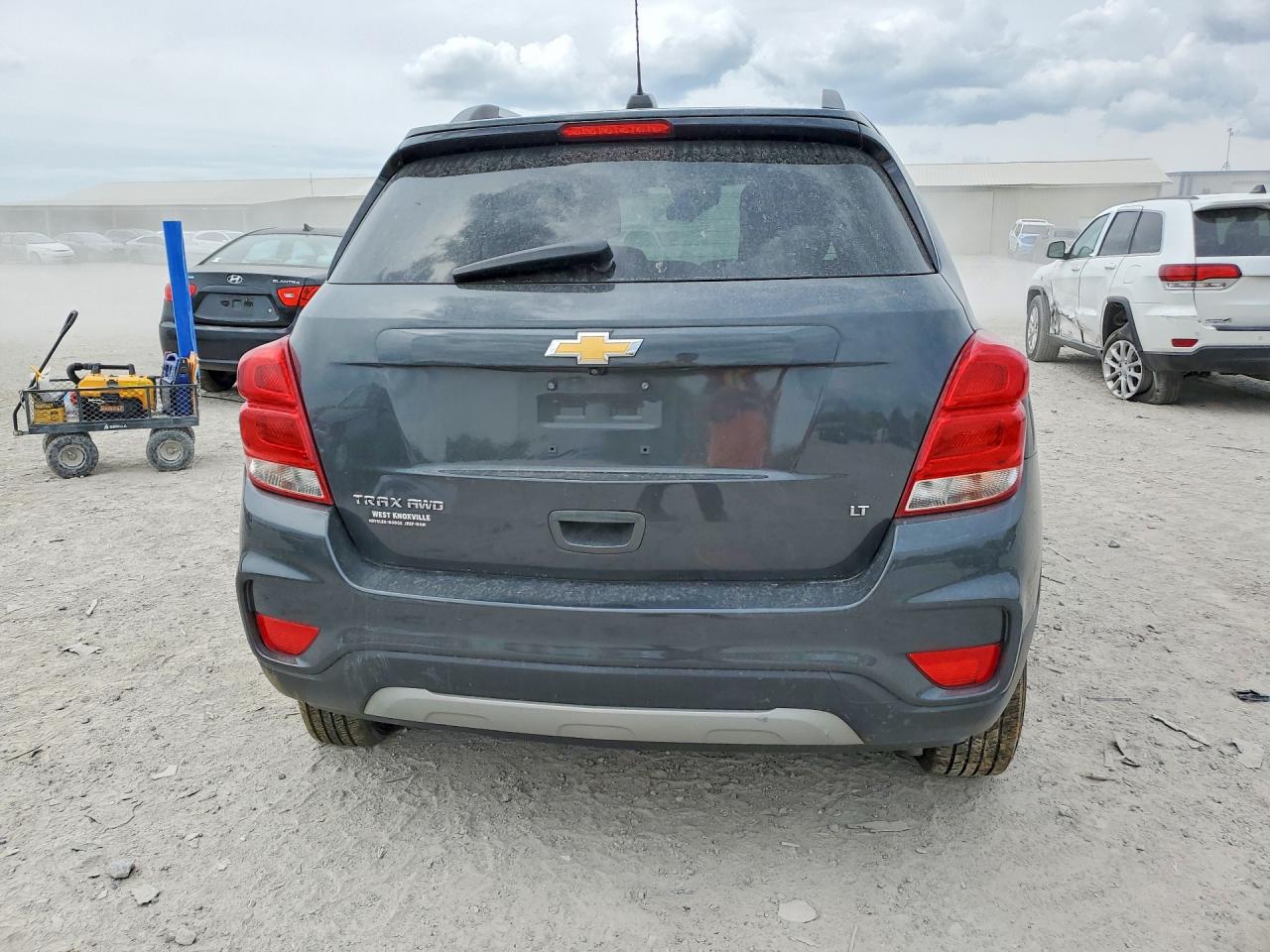2017 CHEVROLET TRAX 1LT photo 16