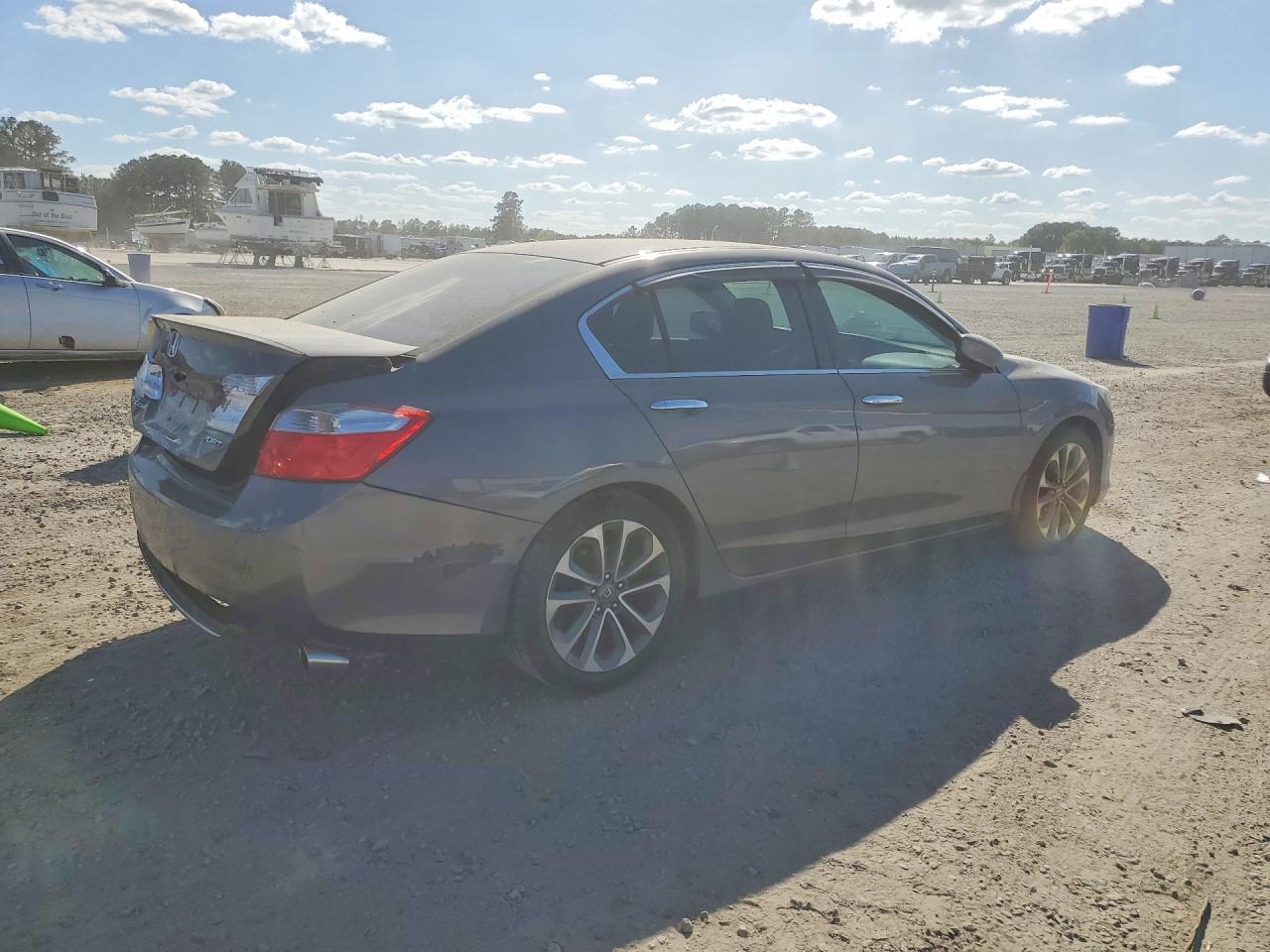 2015 HONDA ACCORD SPORT photo 3