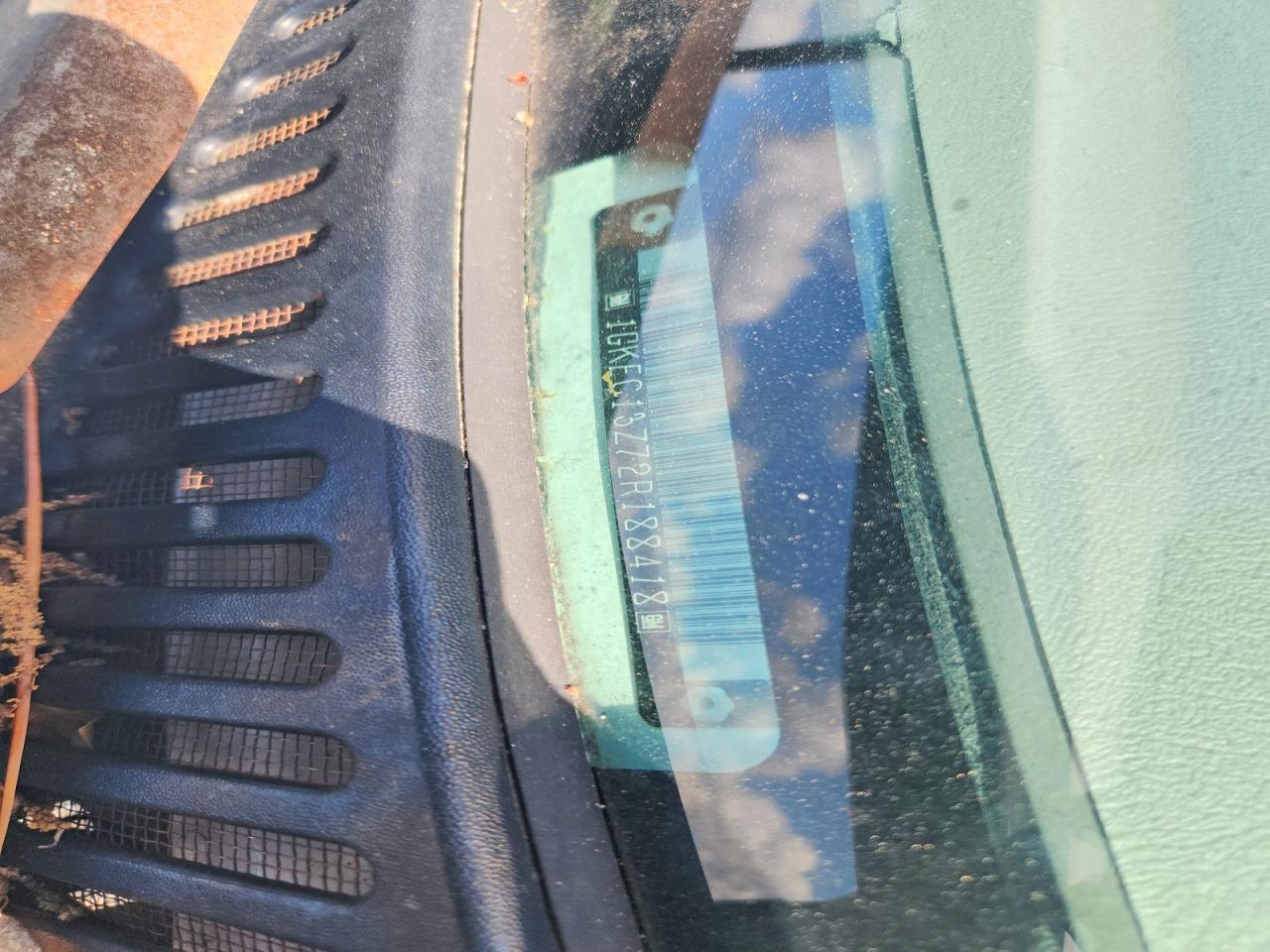 2002 GMC YUKON photo 13