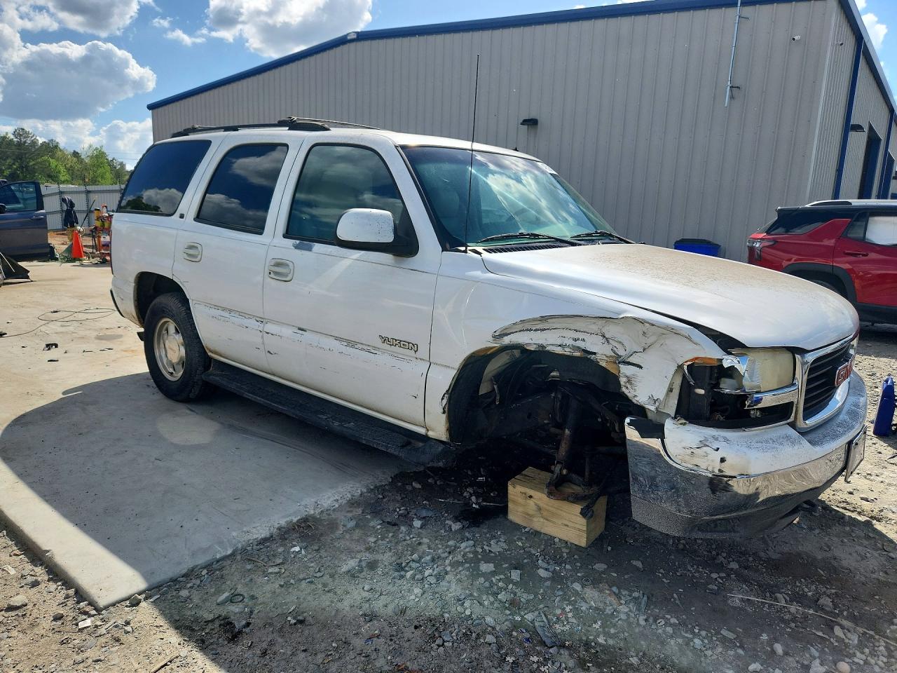 2002 GMC YUKON photo 4