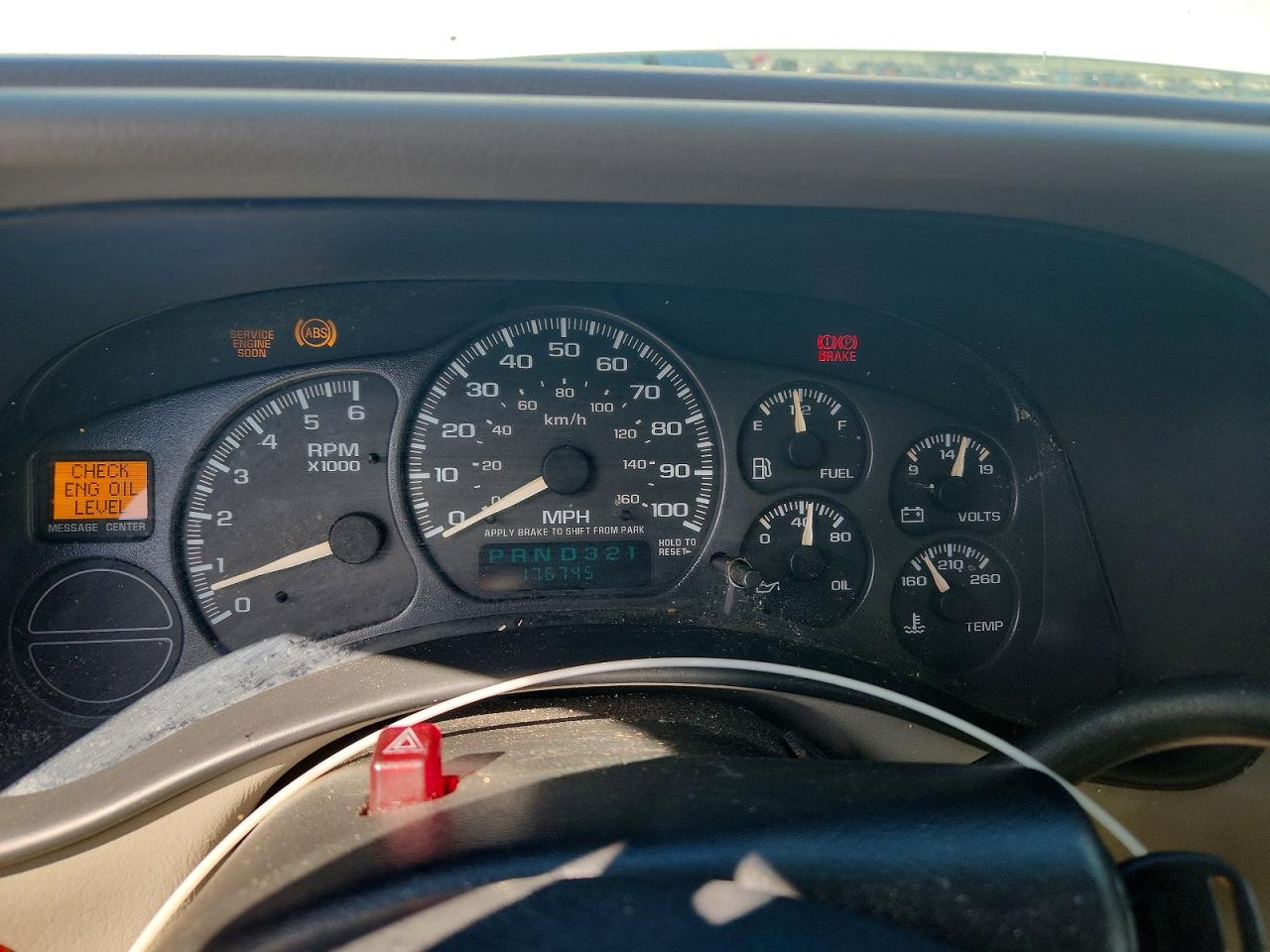 2002 GMC YUKON photo 9