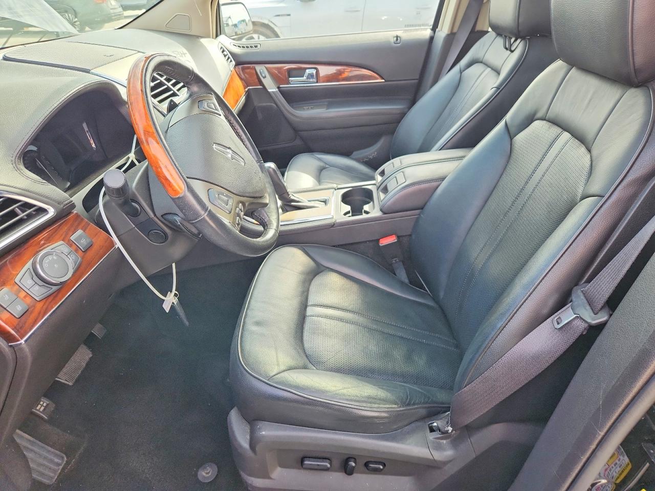 2013 LINCOLN TOWNHOUSE MKX photo 19