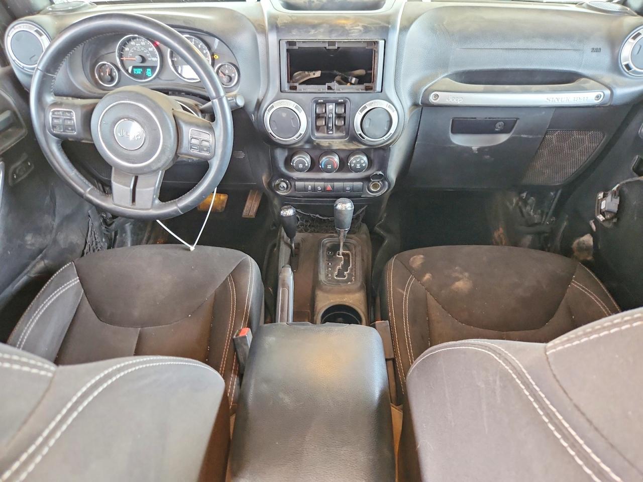 2015 JEEP WRANGLER UNLIMITED SAHARA photo 22