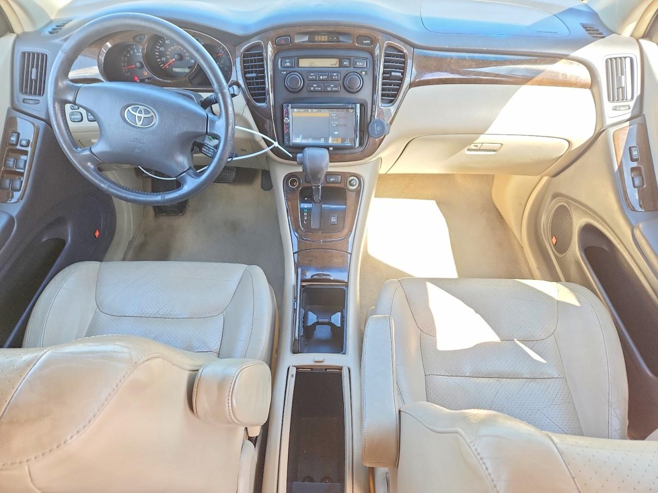 2003 TOYOTA HIGHLANDER LIMITED photo 22