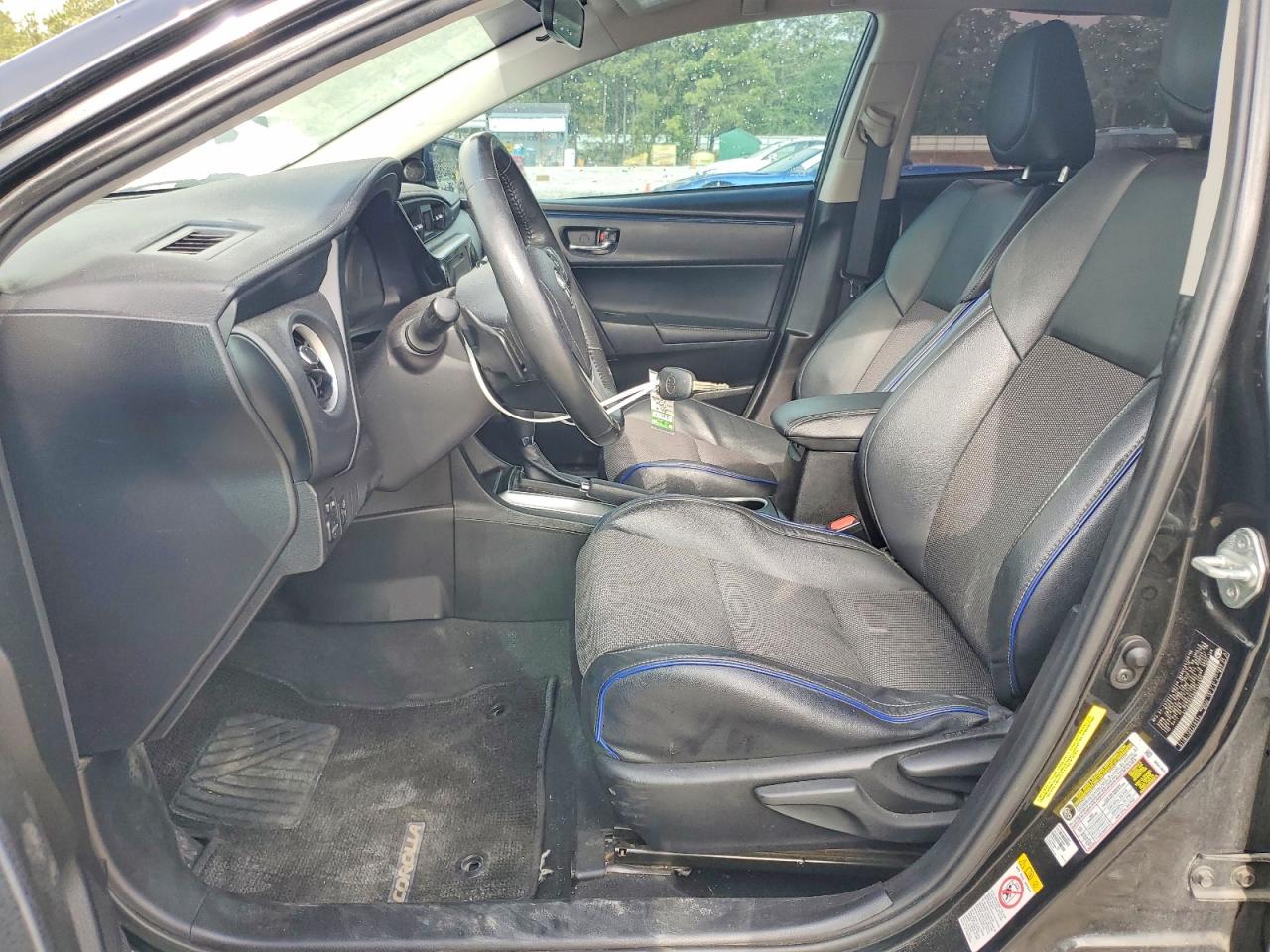 2019 TOYOTA COROLLA SE photo 13