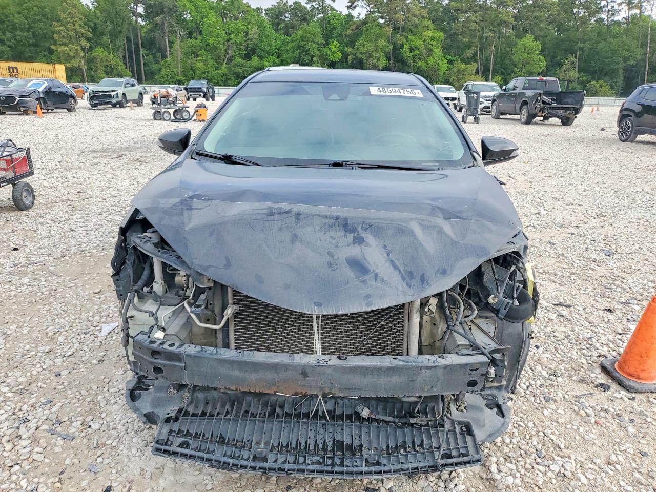 2019 TOYOTA COROLLA SE photo 9