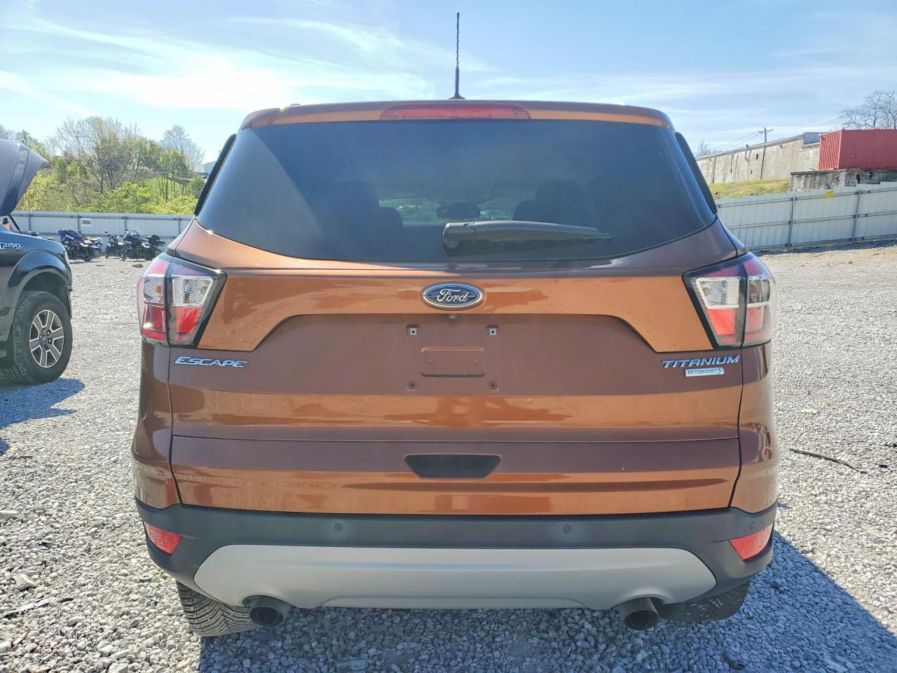 2017 FORD ESCAPE TITANIUM photo 11