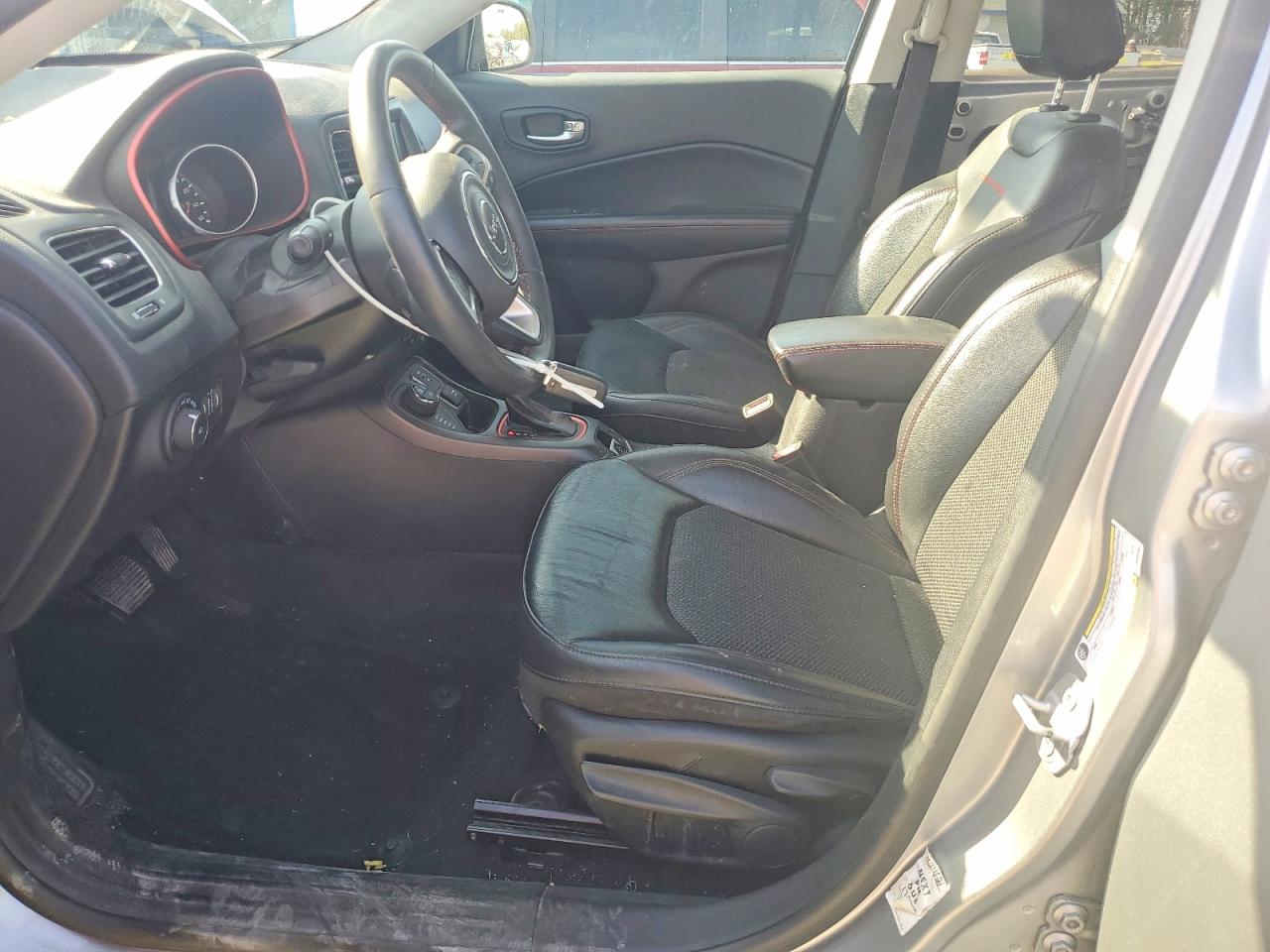 2021 JEEP COMPASS photo 19