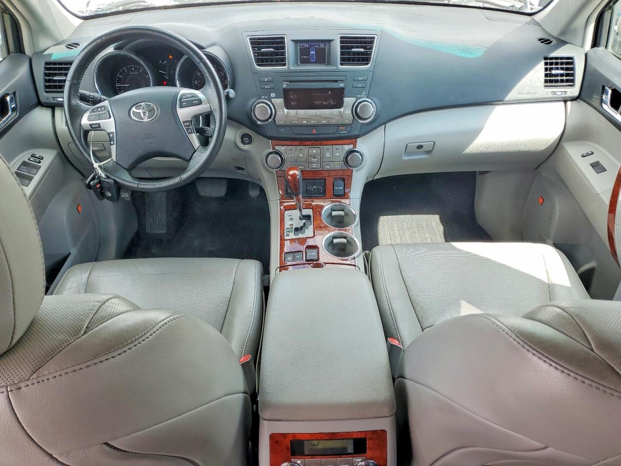 2012 TOYOTA HIGHLANDER LIMITED photo 15