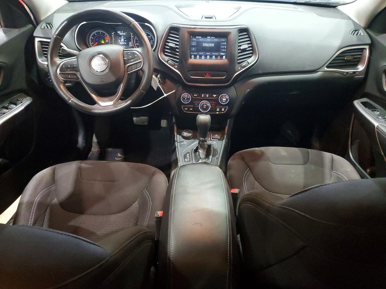 2019 JEEP CHEROKEE LATITUDE photo 15